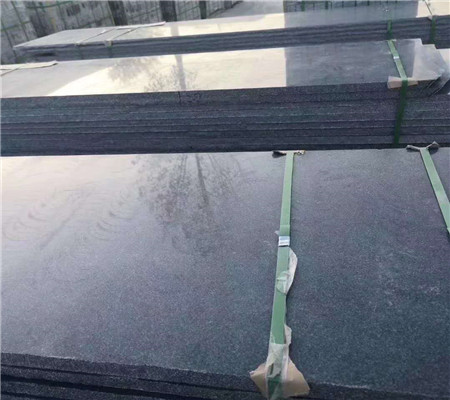 芝麻黑板材在高端裝修中的特點 芝麻黑板材在高端裝修中的特點